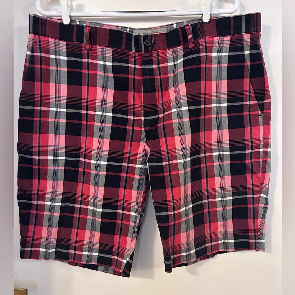 Michael Kors Pink & Black Plaid Flat Front Shorts size 38